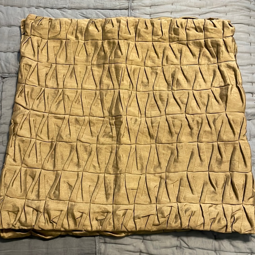 Set of 2 pillow covers 20 x 20